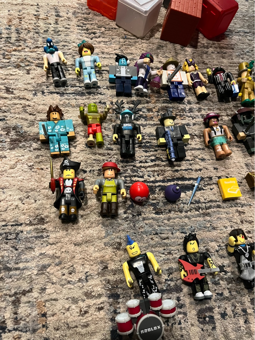 Roblox characters - Picture 2 of 13